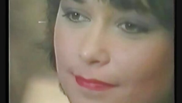 Fucked en saftig porno par brivu kat i et læder outfit.
