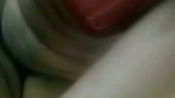 Lækket bezmaksas seks under blowjob.