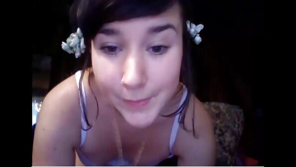 Ksyusha fra sexbutikken bestilte et outfit og slog sig ned på 69 plikas meitas video år med sin mand.